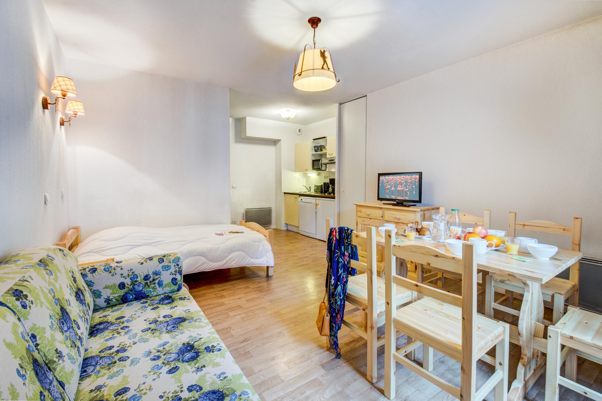 Vacanceole - Residence Illixon Bagnères-de-Luchon Dış mekan fotoğraf