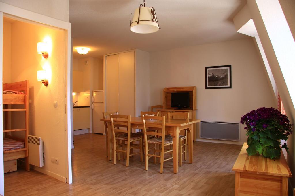 Vacanceole - Residence Illixon Bagnères-de-Luchon Dış mekan fotoğraf